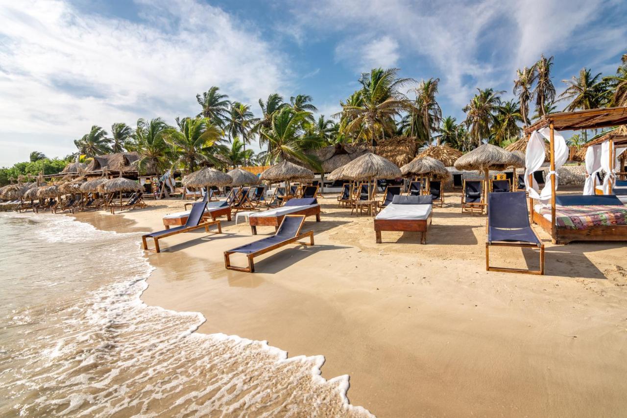 Palmarito Beach Hotel Tierra Bomba Bagian luar foto