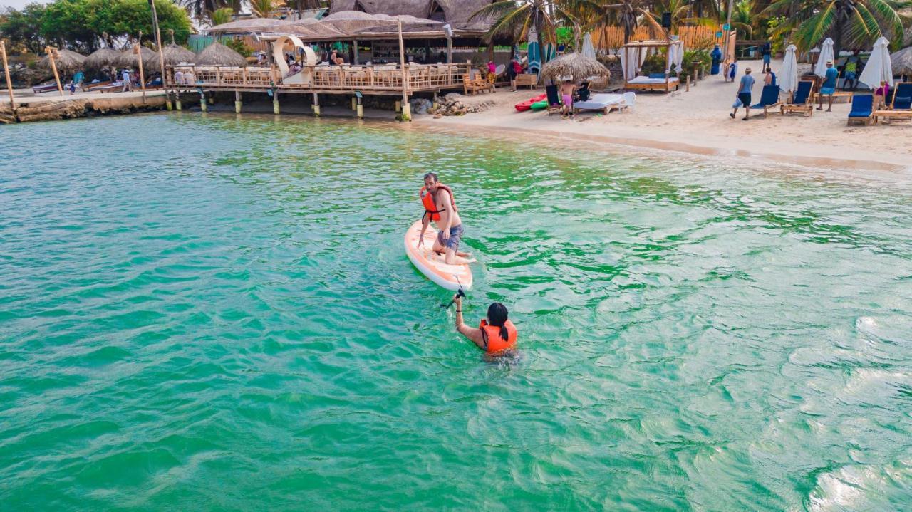 Palmarito Beach Hotel Tierra Bomba Bagian luar foto
