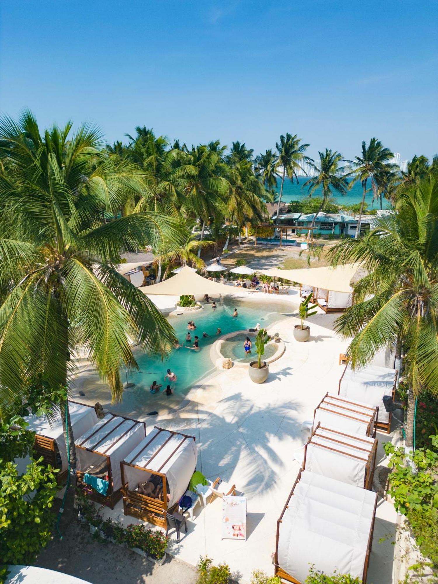 Palmarito Beach Hotel Tierra Bomba Bagian luar foto