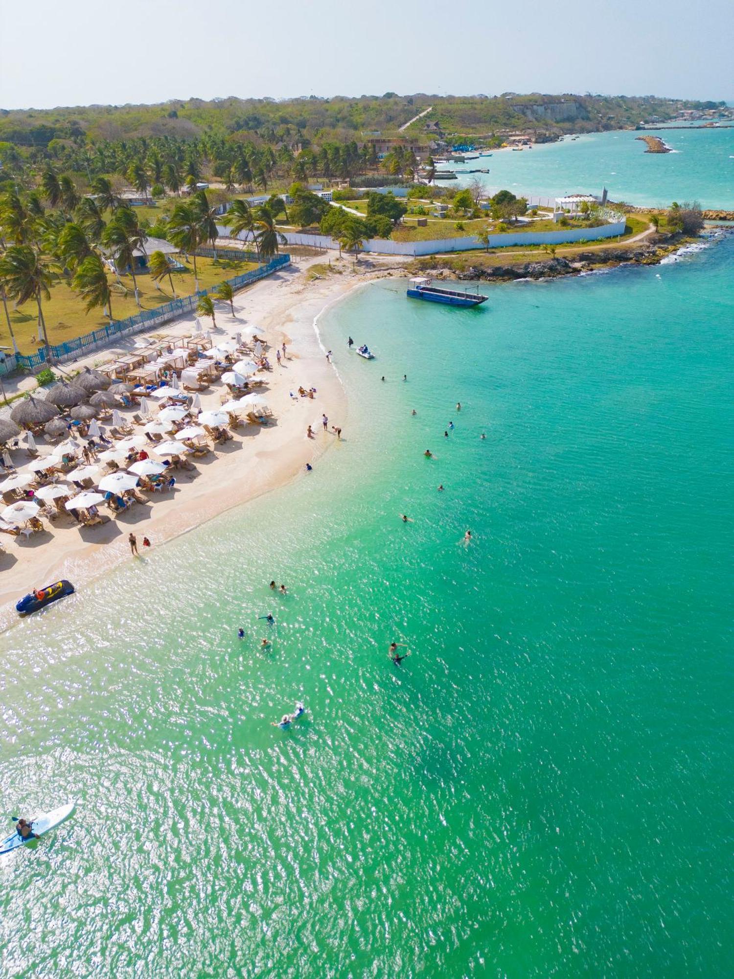Palmarito Beach Hotel Tierra Bomba Bagian luar foto