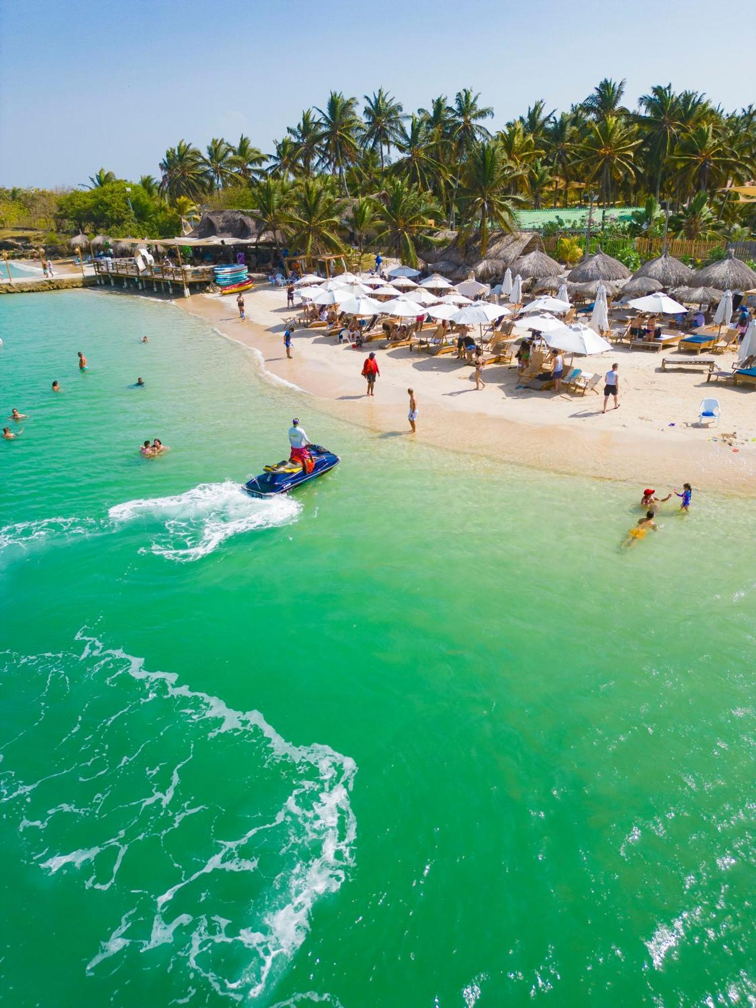Palmarito Beach Hotel Tierra Bomba Bagian luar foto