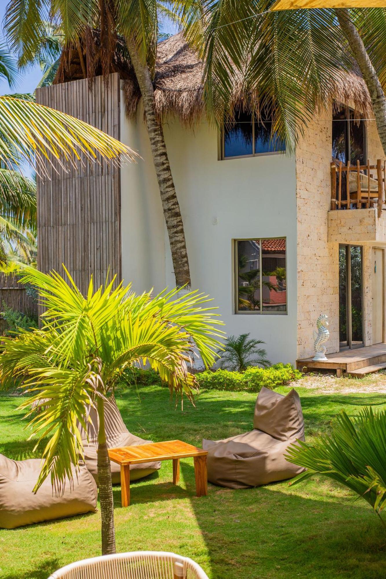 Palmarito Beach Hotel Tierra Bomba Bagian luar foto